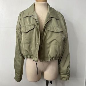 Forever 21 Toggle-Drawstring Crop Puffer Jacket